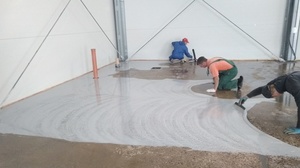 Чем смазывать бетонный пол